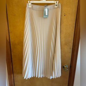 NEW H&M Maxi Pleated Skirt